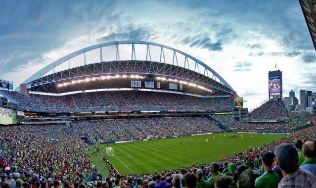 b体育下载：意甲门神显威！斯科鲁普斯基成扑点专家，18-19赛季以来十次救主傲视群雄