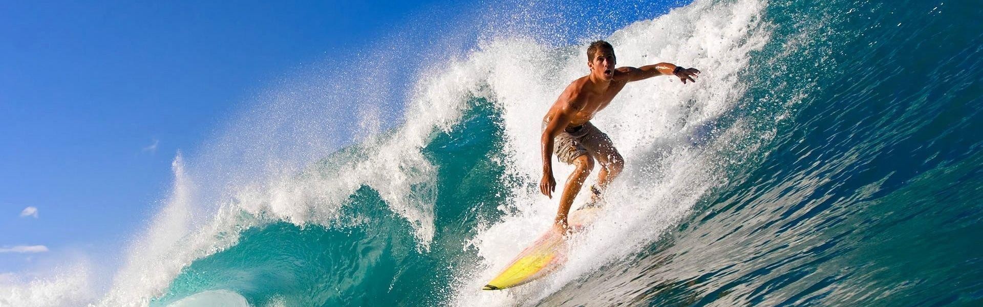 b体育app：国羽新星闪耀全英赛，力克强敌斩获男单冠军