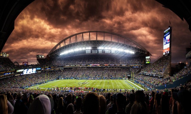 b体育app-体育经济蓬勃发展，赛事商业化与产业升级推动全球市场增长