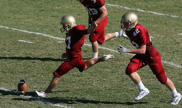 b体育下载：尼科-帕斯闪耀亚平宁，7轮独造8球领跑意甲，跻身欧洲精英创造者行列