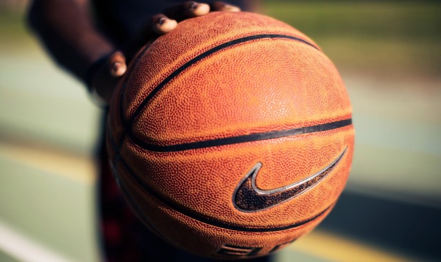 【b体育】北控鏖战惜败 核心狂砍赛季新高难救主 马布里赛后点出顽疾，专注度需贯穿48分钟