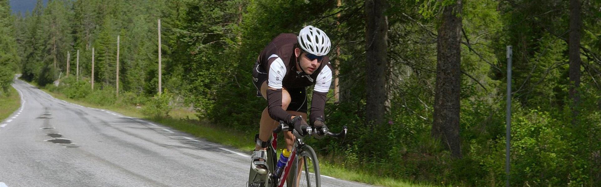 b体育-中国女排力克强敌巴西，世界联赛再添胜绩