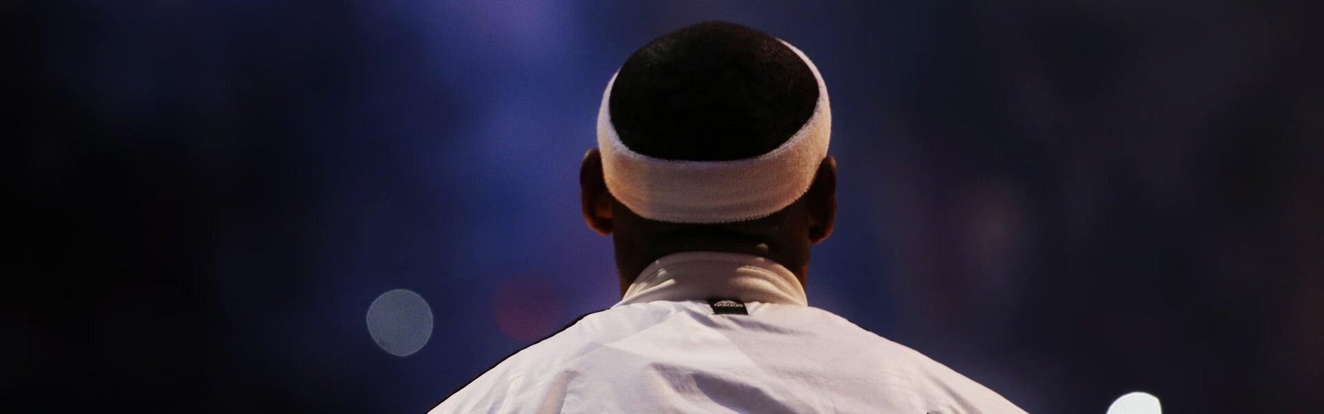 b体育app：2024北京国际马拉松赛圆满落幕 肯尼亚选手破赛会纪录夺冠