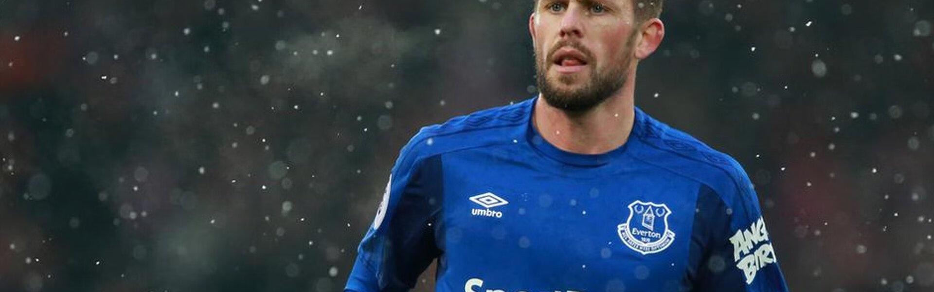 b体育下载：英超争冠白热化，曼城、阿森纳、利物浦三强鼎立，末轮悬念迭起