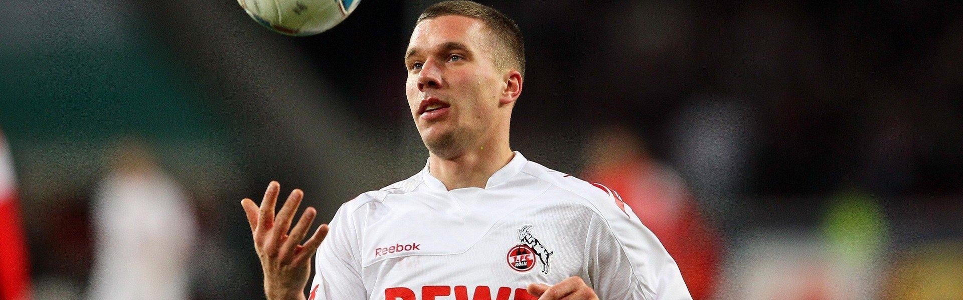 【b体育下载】詹姆斯末节爆发率队逆转，湖人豪取五连胜稳居西部前三