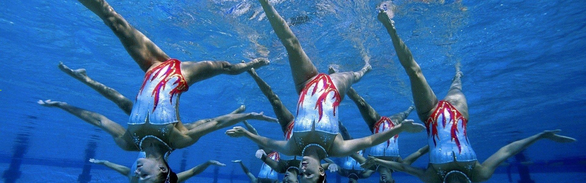 b体育官网_综合格斗巨星李龙卫冕成功，激战五回合击败挑战者