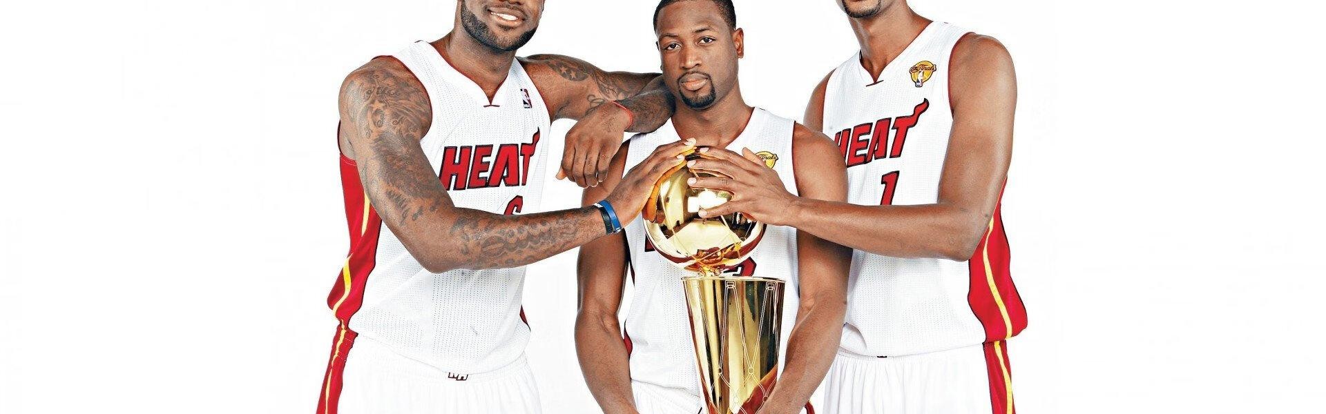 b体育入口|杰拉德赛后痛批防线，凯尔凯兹站位失误如同犯罪，球队惨败暴露战术顽疾